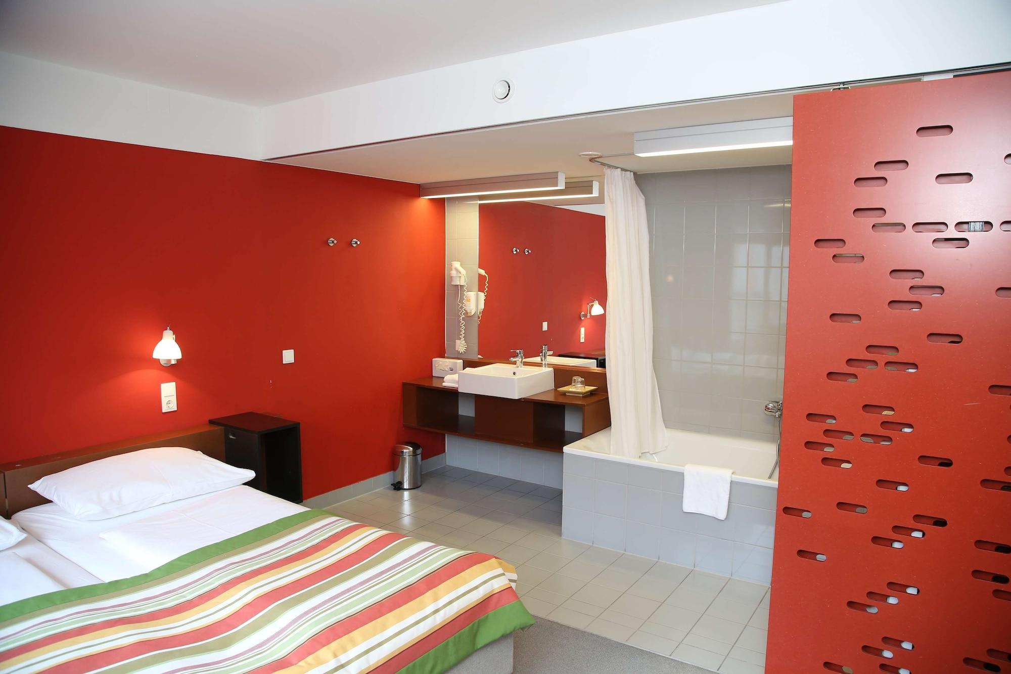 Kyriad Vienna Altmannsdorf ภายนอก รูปภาพ
