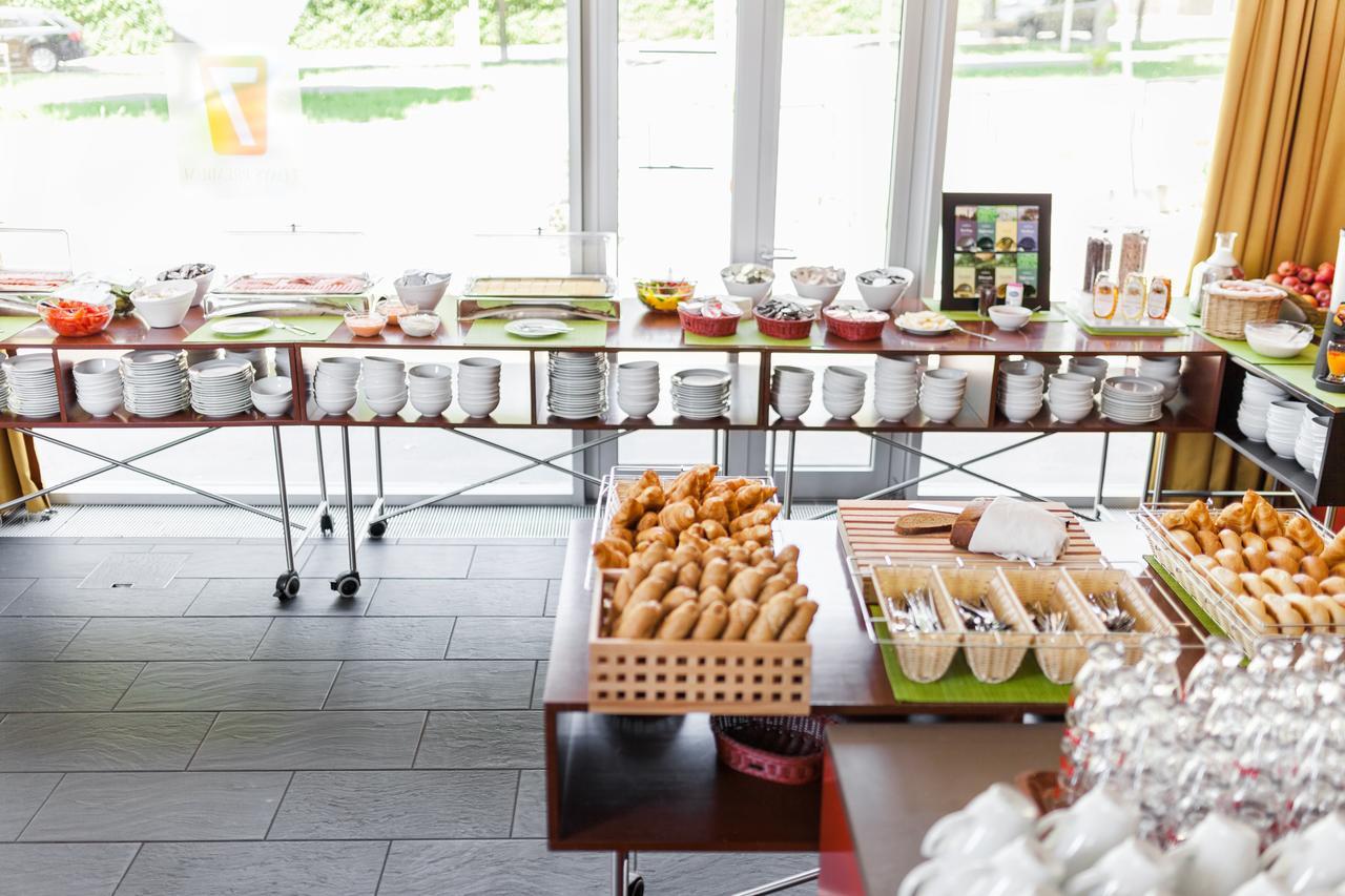 Kyriad Vienna Altmannsdorf ภายนอก รูปภาพ
