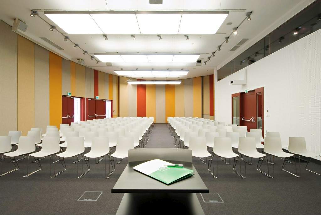 Kyriad Vienna Altmannsdorf ภายนอก รูปภาพ