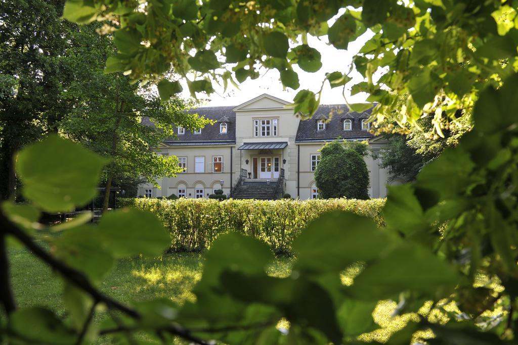 Kyriad Vienna Altmannsdorf ภายนอก รูปภาพ
