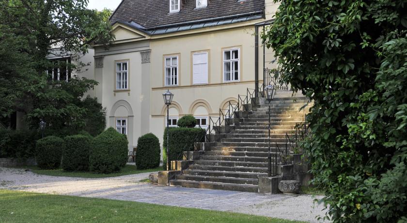 Kyriad Vienna Altmannsdorf ภายนอก รูปภาพ