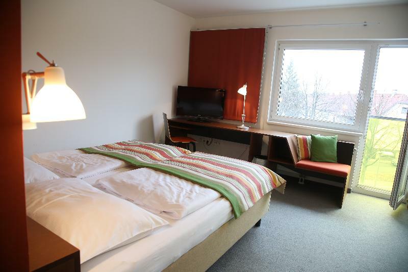 Kyriad Vienna Altmannsdorf ภายนอก รูปภาพ