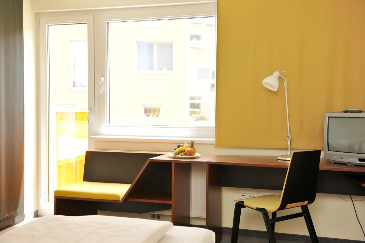 Kyriad Vienna Altmannsdorf ภายนอก รูปภาพ